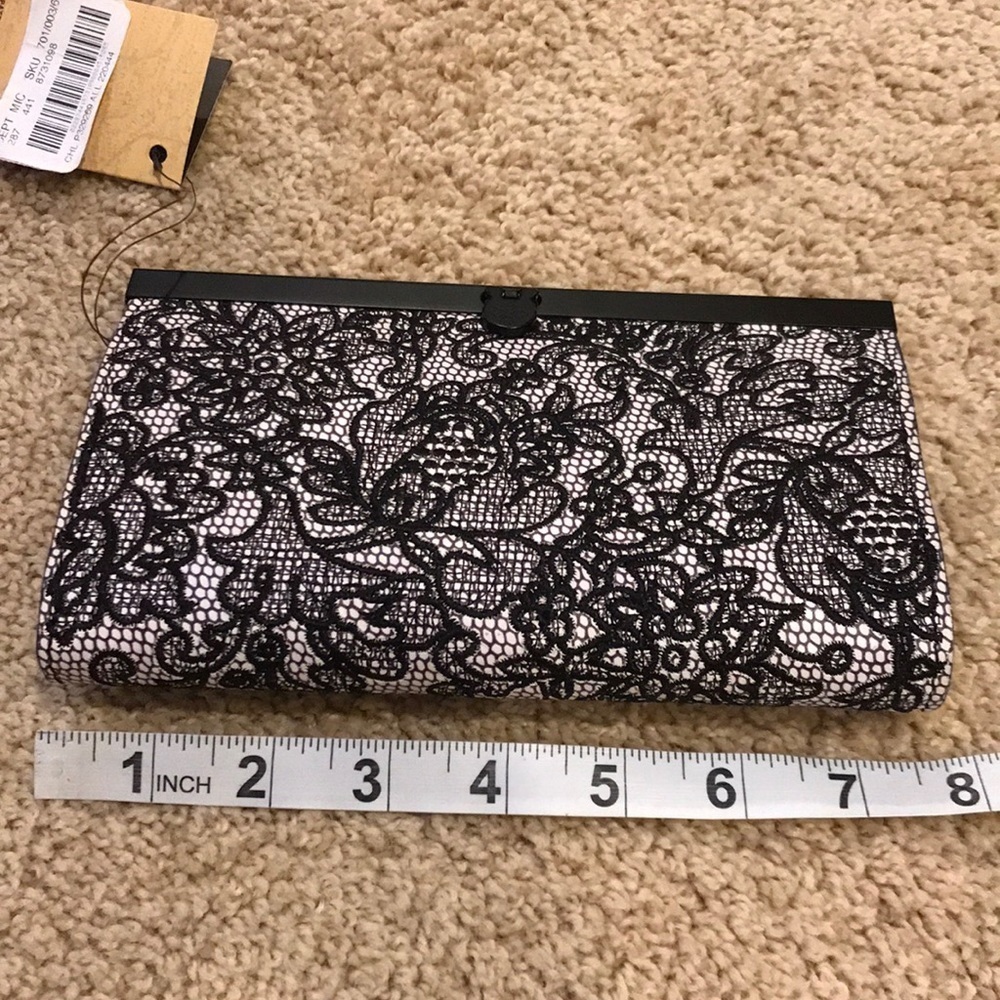 NWT! PATRICIA NASH White with black lace wallet - Picture 6 of 8